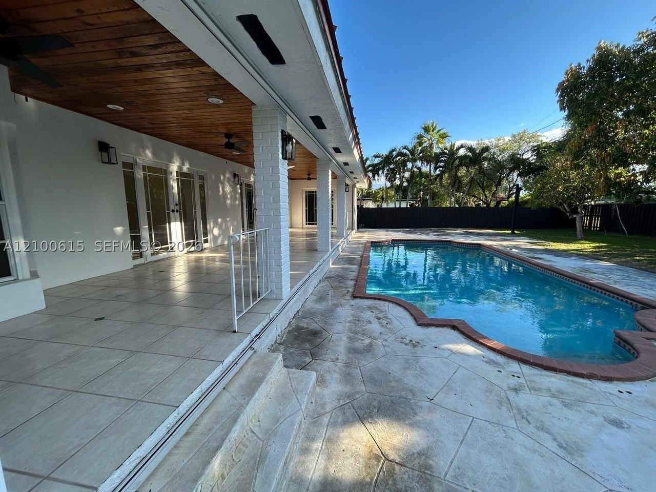 15030 Sw 89th Ave - Photo 5 of 18