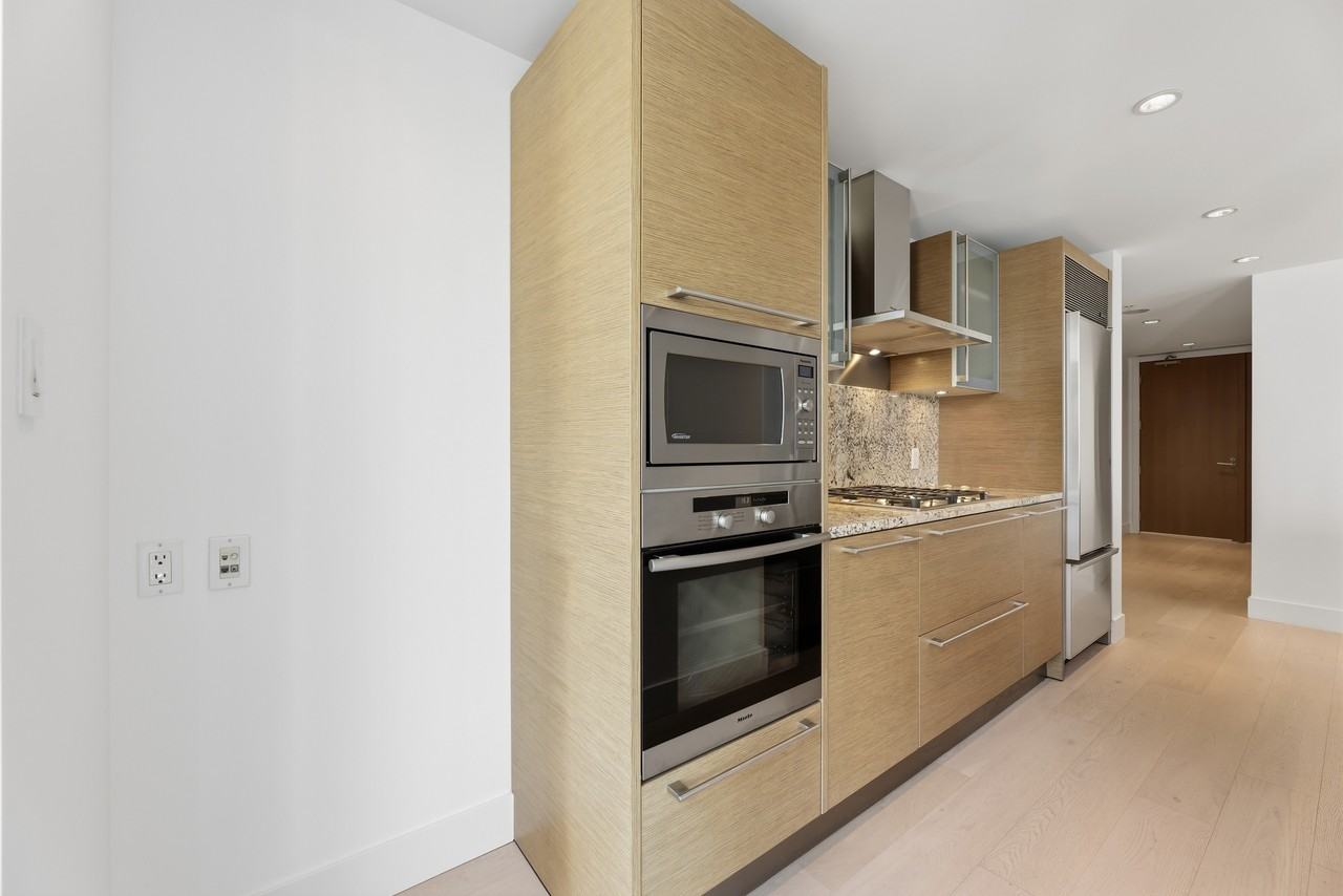 1111 Alberni Street #1705 - Photo 5 of 24