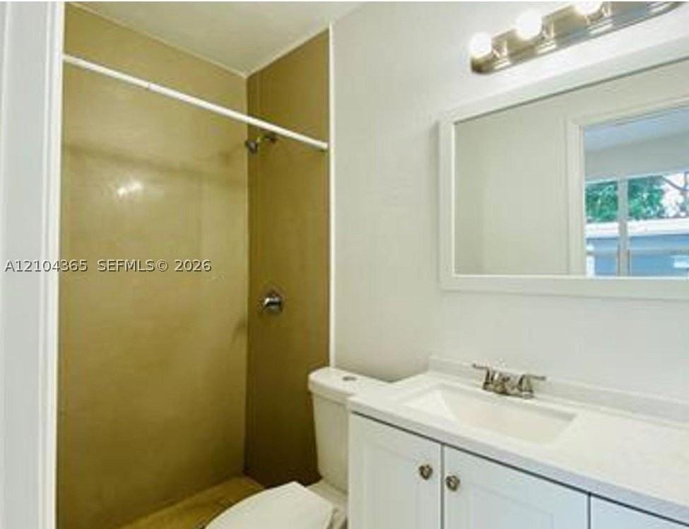2996 Nw 93rd St #B - Photo 4 of 6