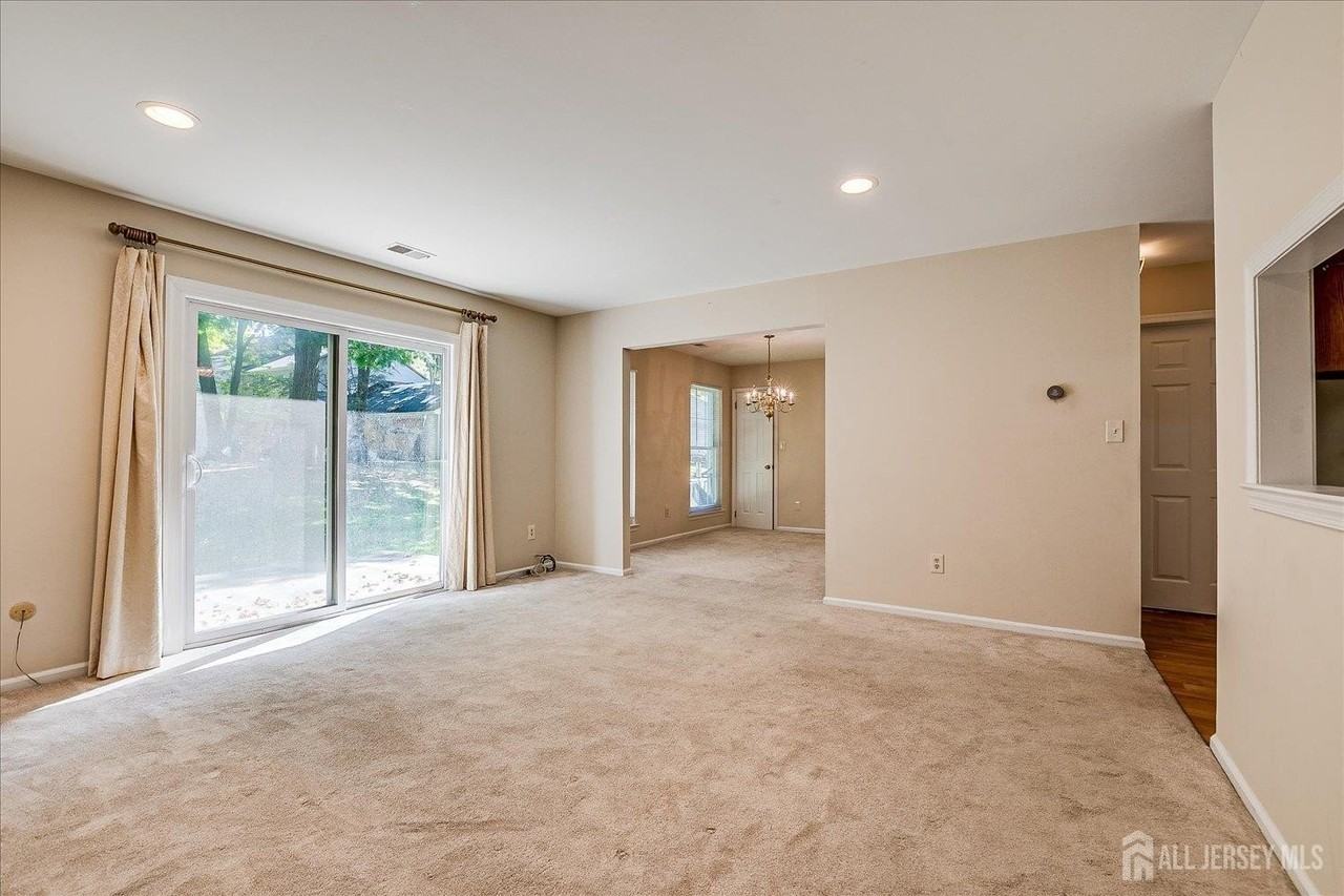 1801 Timber Oaks Rd - Photo 7 of 26