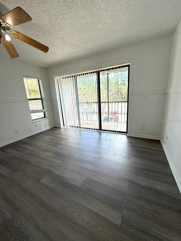 1322 S Pine Ridge Cir - Photo 2 of 24