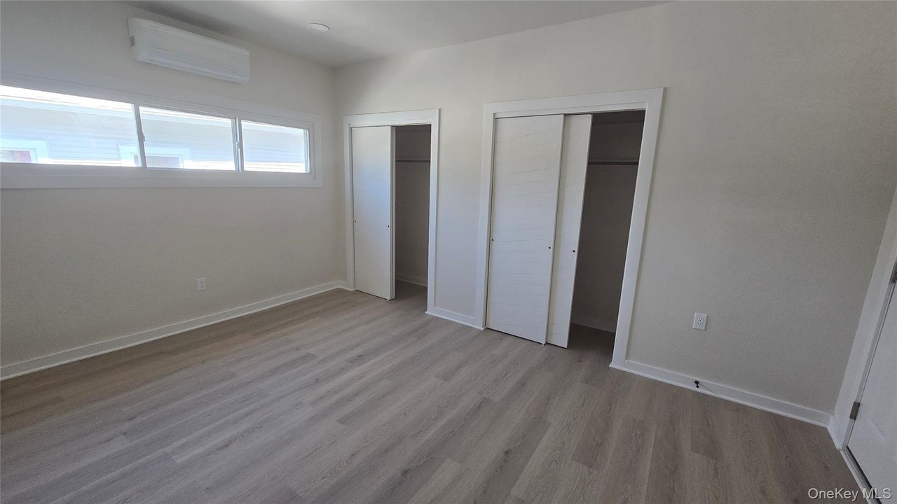 48 S Clinton St - Photo 5 of 9