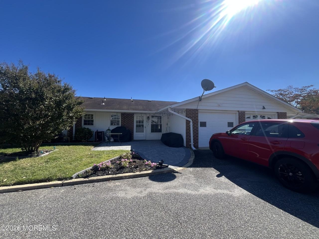 1023B Shetland Dr #B - Photo 3 of 26