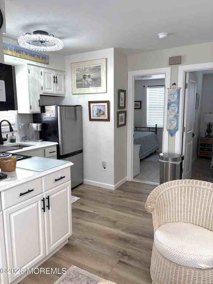 2307 Grand Central Avenue #7 - Photo 6 of 15
