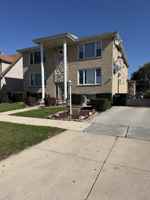 featured image of 4549 Forest Ave #2S