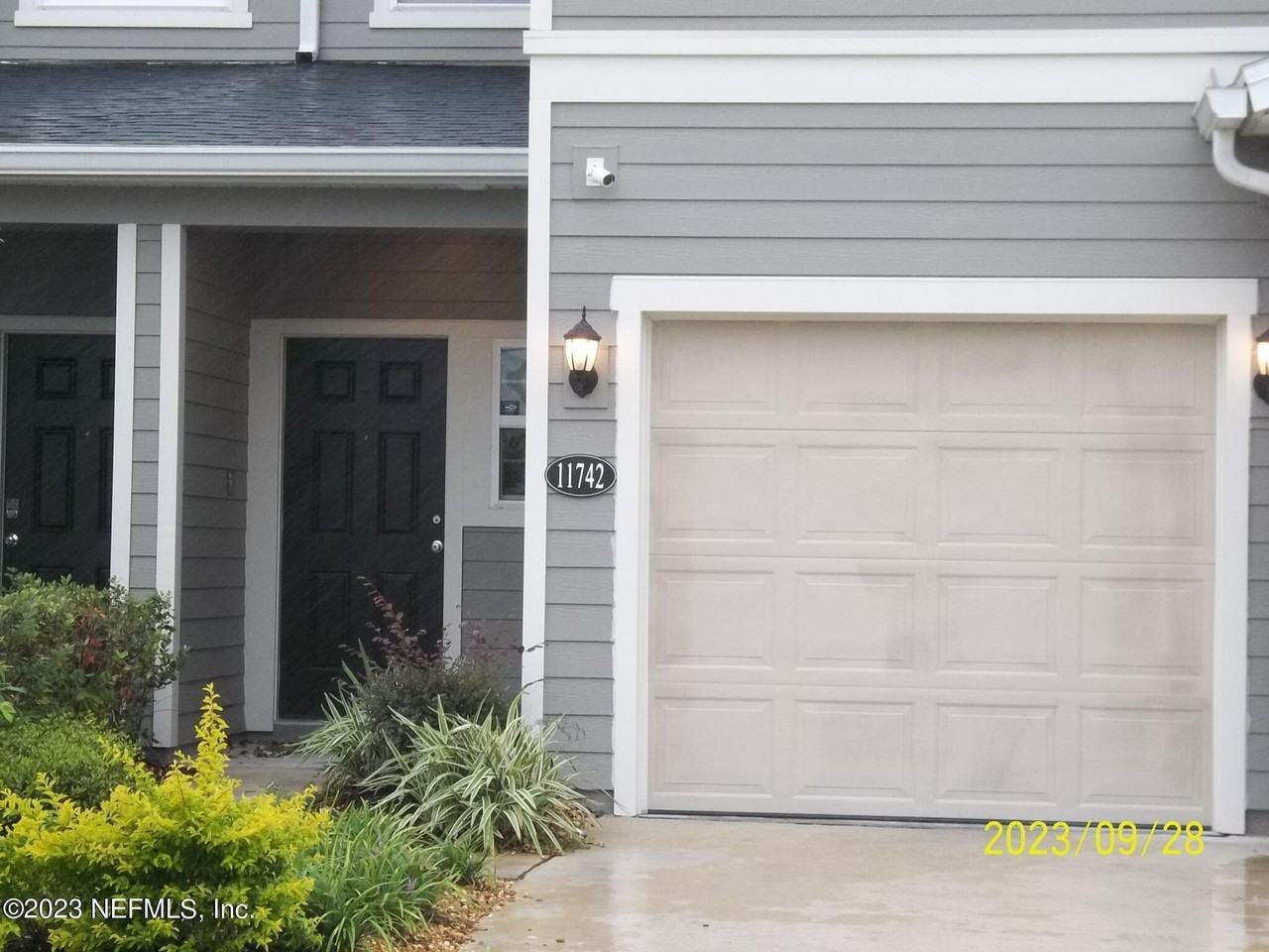 11742 Beardgrass Way - Photo 2 of 22