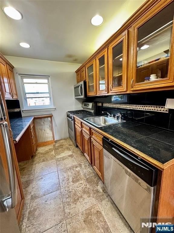 161 Knickerbocker Rd #D - Photo 6 of 13