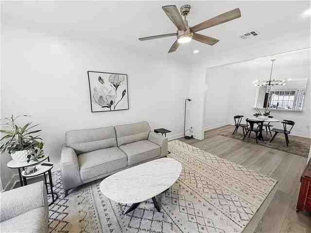 1212 Aline St - Photo 5 of 24