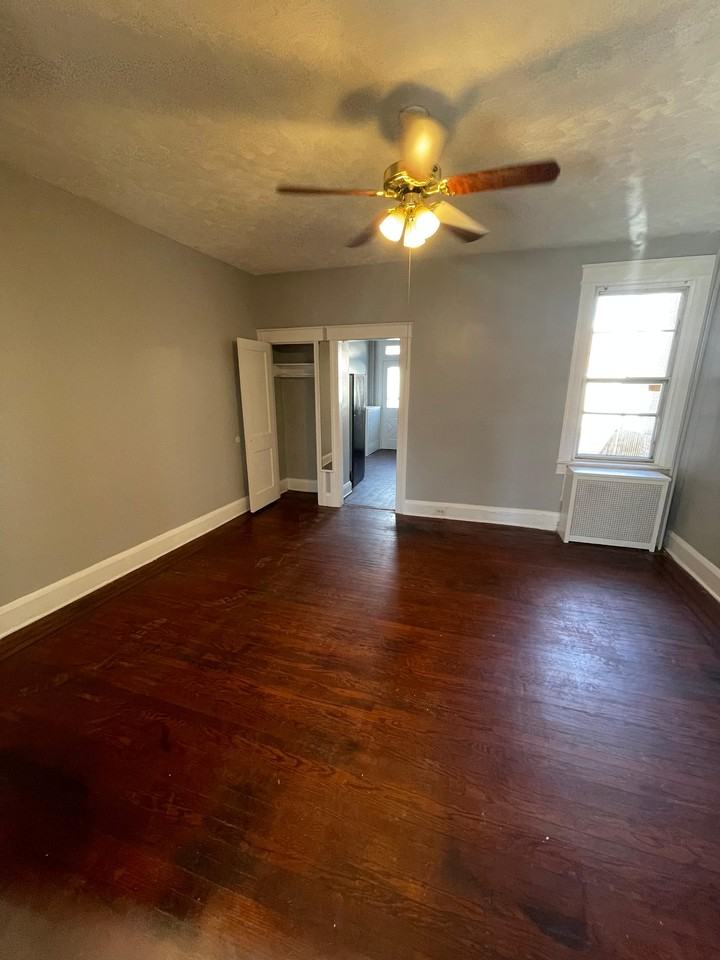 518 Winston Ave - Photo 5 of 7