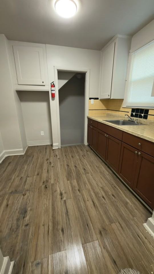 11385 Saint Marys St - Photo 7 of 14