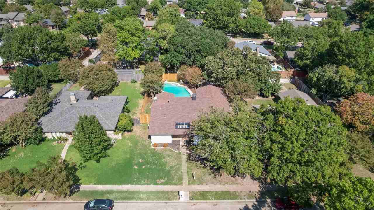 1903 Clemson Dr - Photo 3 of 40