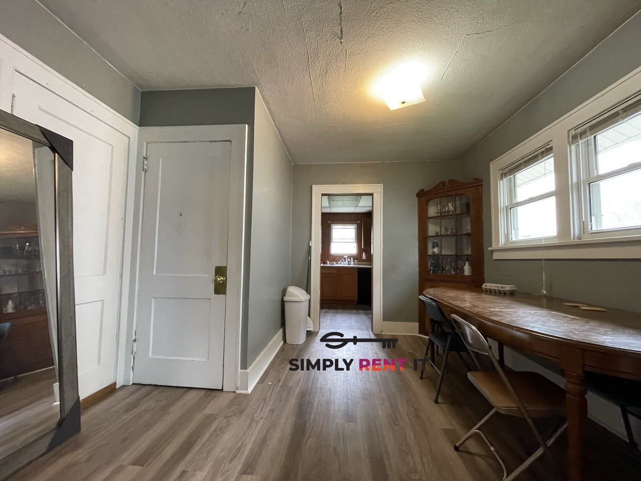 512 Hayward Ave - Photo 7 of 12