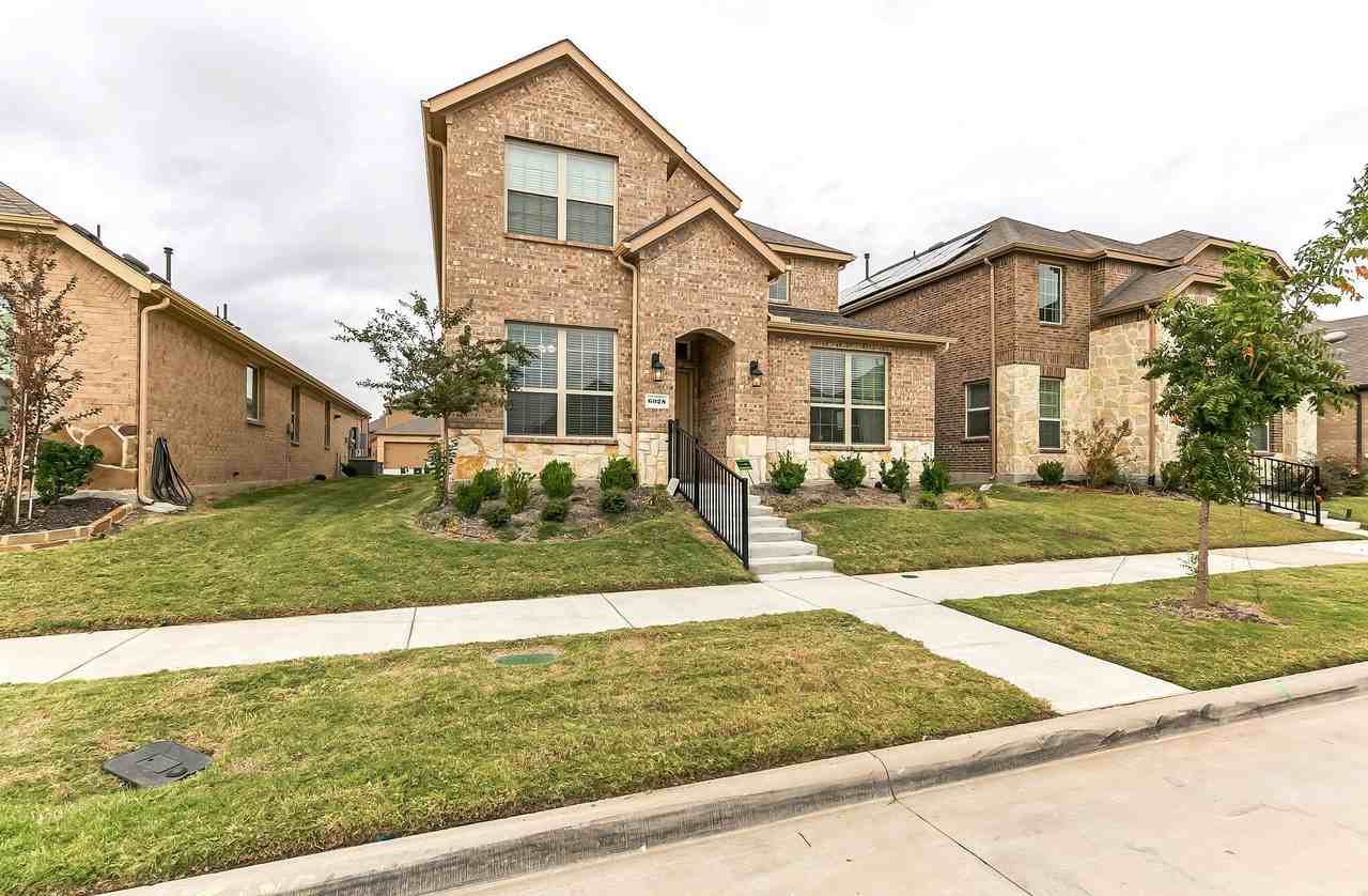 6028 Paddock Ln - Photo 3 of 24