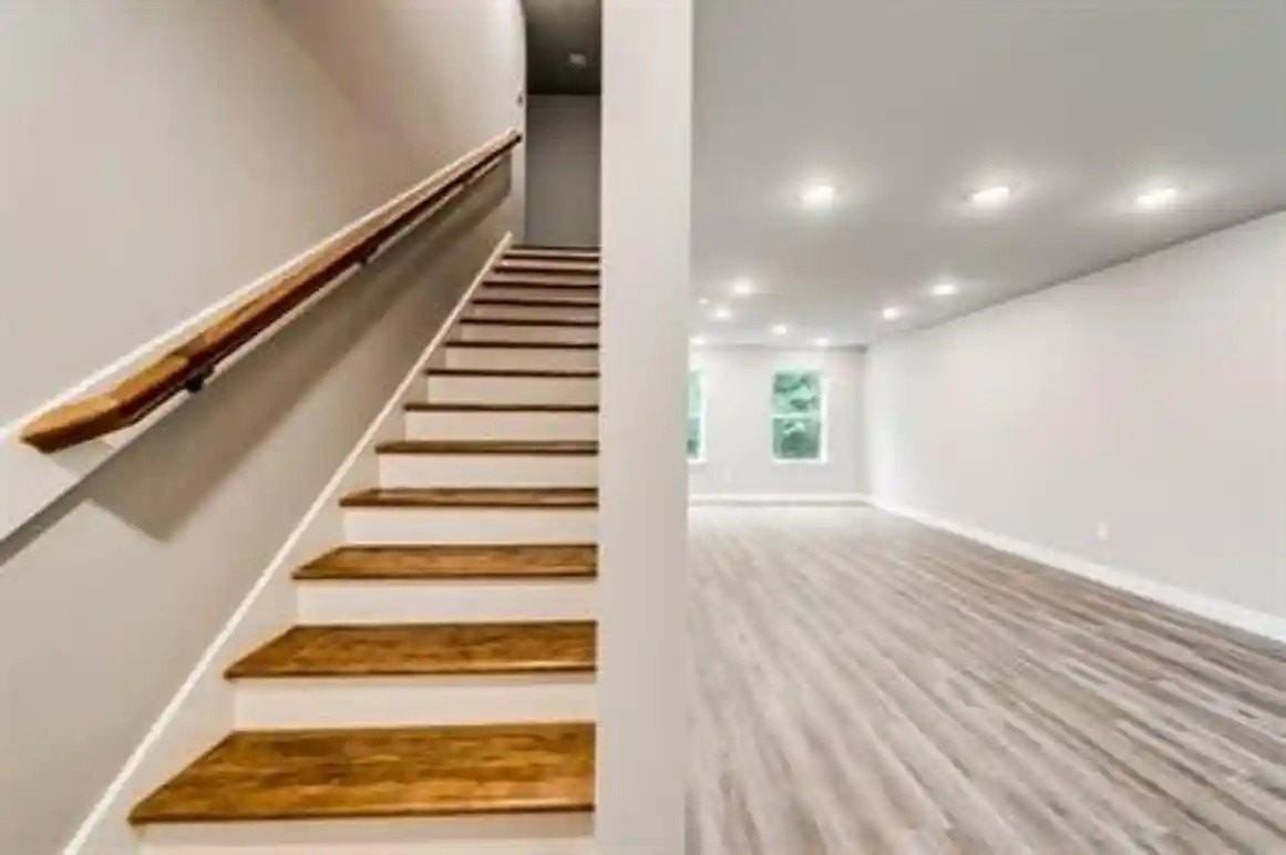 1118 Oak Dr - Photo 6 of 20
