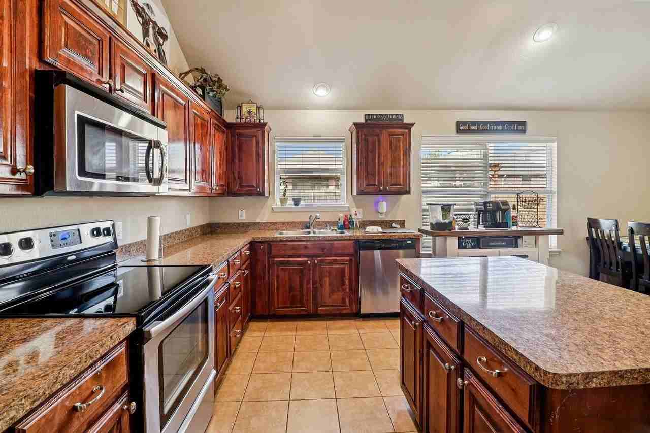 8221 Mule Deer Run - Photo 7 of 19