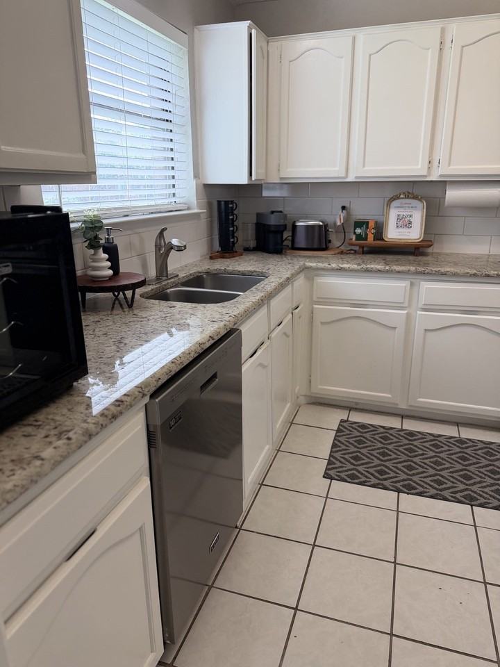 602 Duncan Dr - Photo 5 of 16