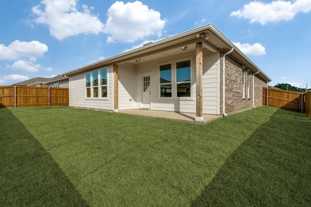 1426 Brushy Creek Dr - Photo 2 of 21