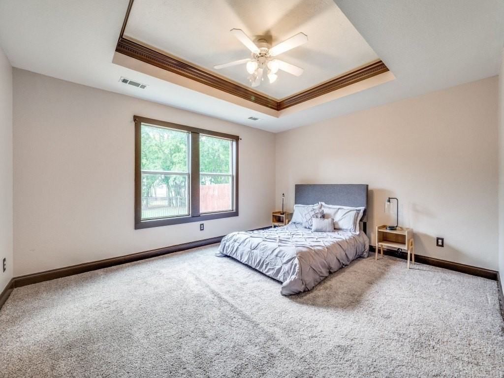 5604 Parkplace Dr - Photo 7 of 12