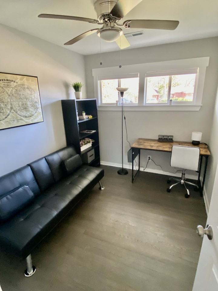 2626 Dellwood Ave - Photo 5 of 9