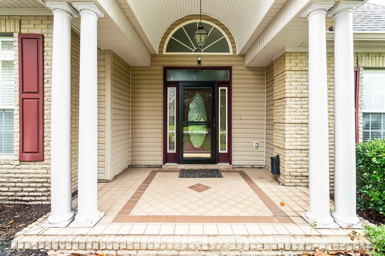 620 Woodbine Ct - Photo 3 of 25