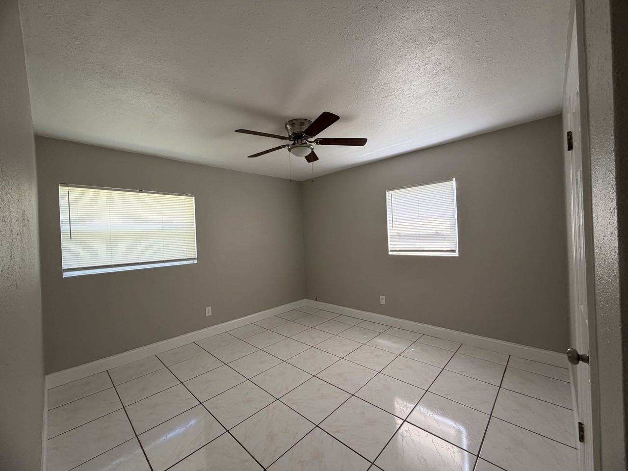 1416 Long St - Photo 6 of 13