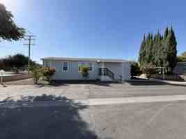 featured image of 415 N Akers St #0051