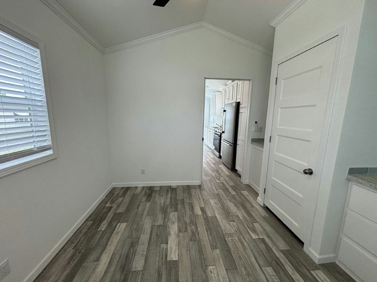 45 Connie Dr #31 - Photo 7 of 11