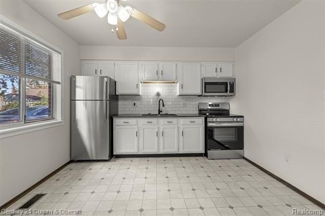 1834 Mill St Apt A - Photo 4 of 17
