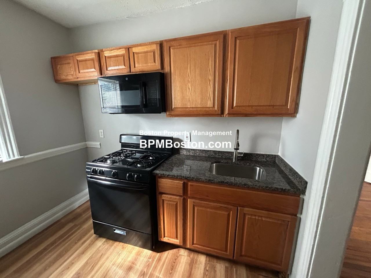 53 Arlington St #5 - Photo 3 of 5