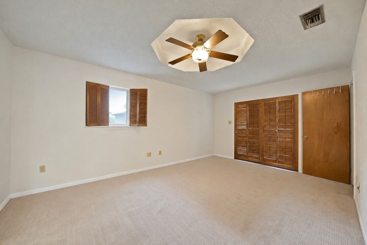 4069 Fm 1568 - Photo 7 of 13