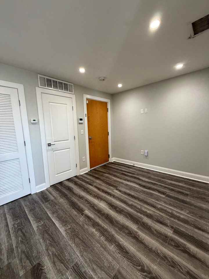 3109 Martin Luther King Jr Ave Se - Photo 2 of 28