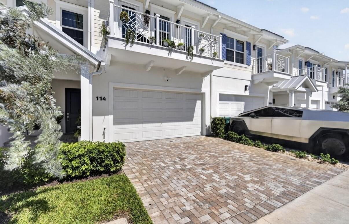 114 Royal Palm Cir - Photo 6 of 40