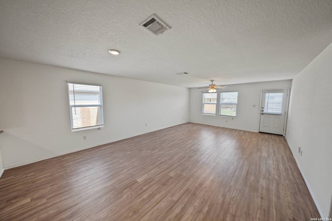 31684 Meander Ln - Photo 6 of 30