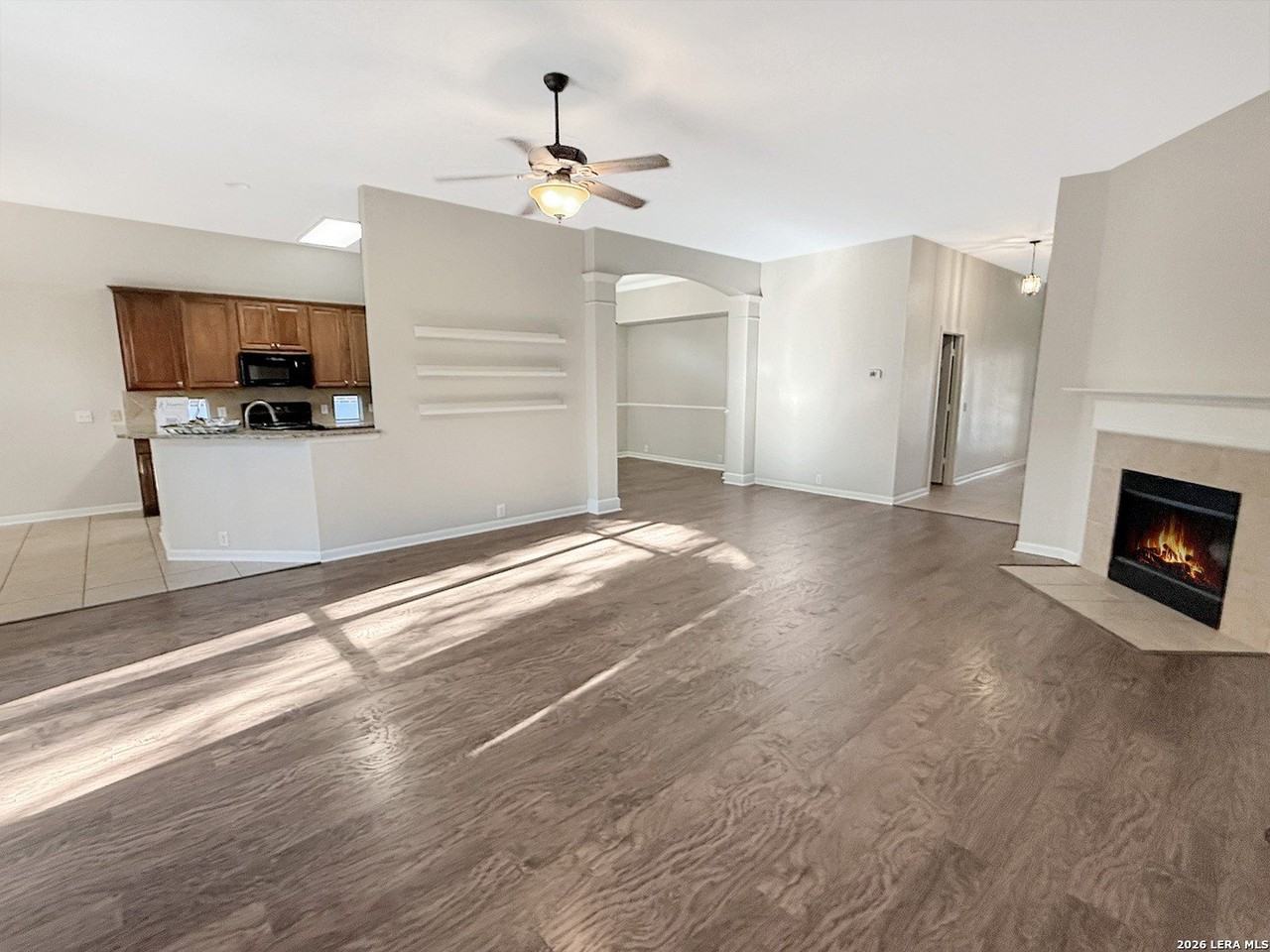 1803 Lookout Frst - Photo 2 of 23