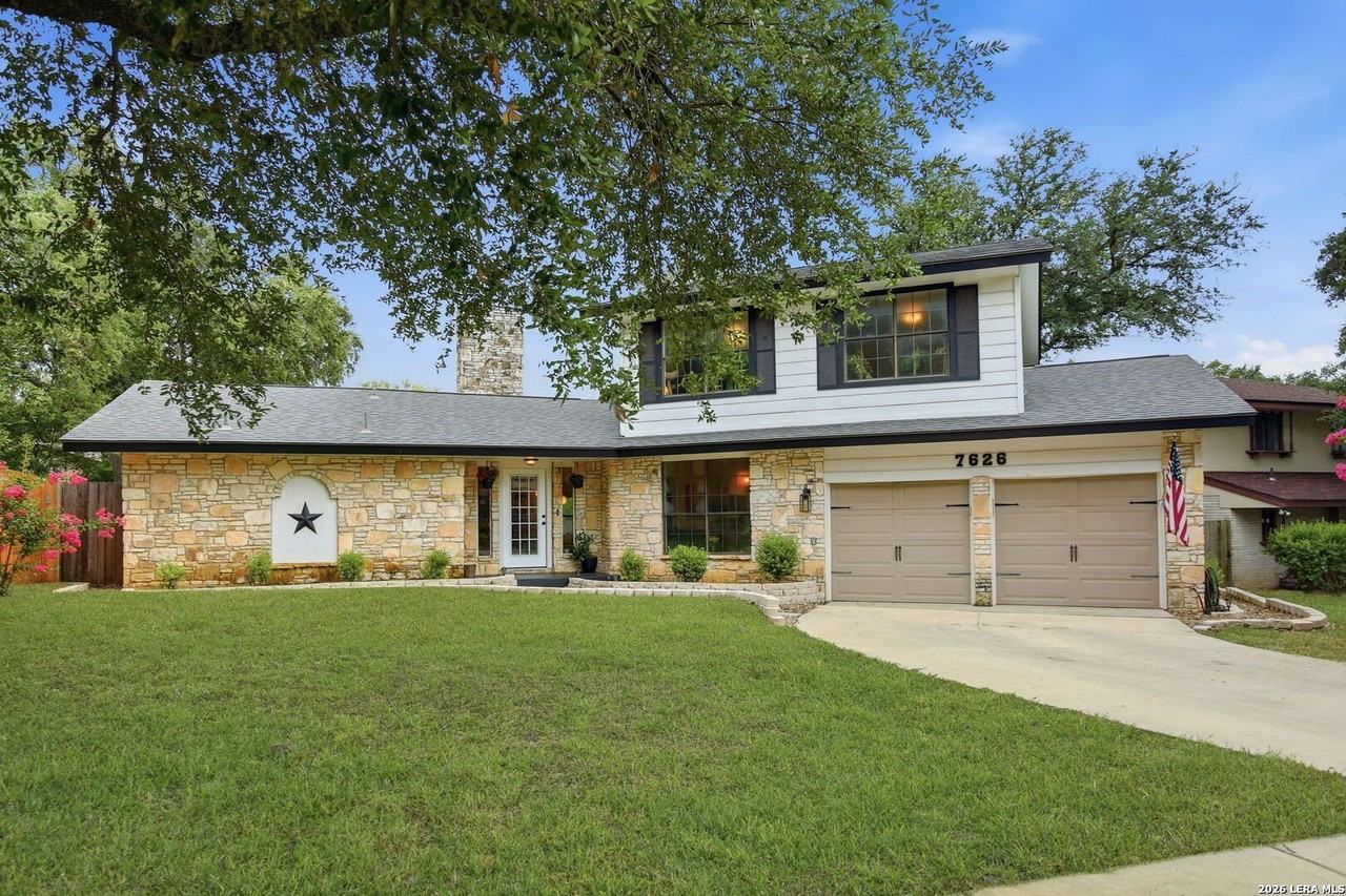 7626 Tippit Trl - Photo 3 of 31