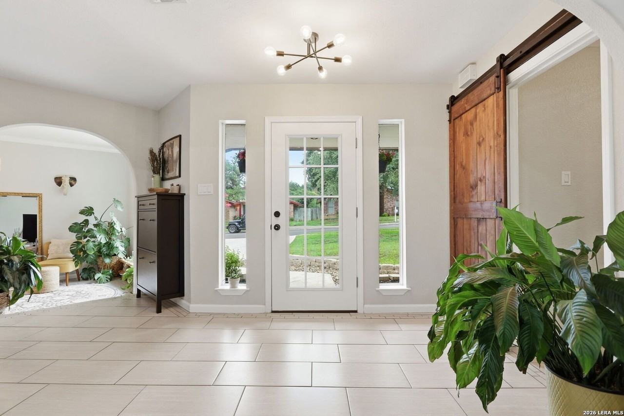 7626 Tippit Trl - Photo 6 of 31