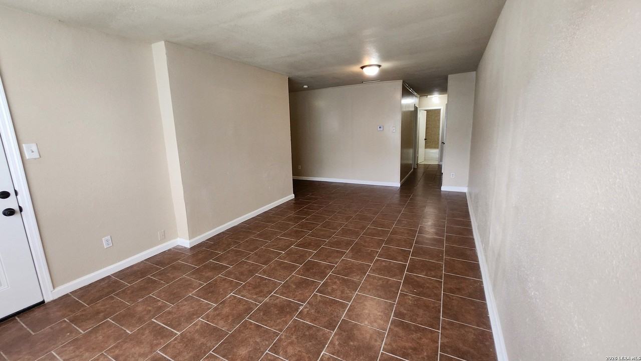 1134 San Francisco - Photo 3 of 18