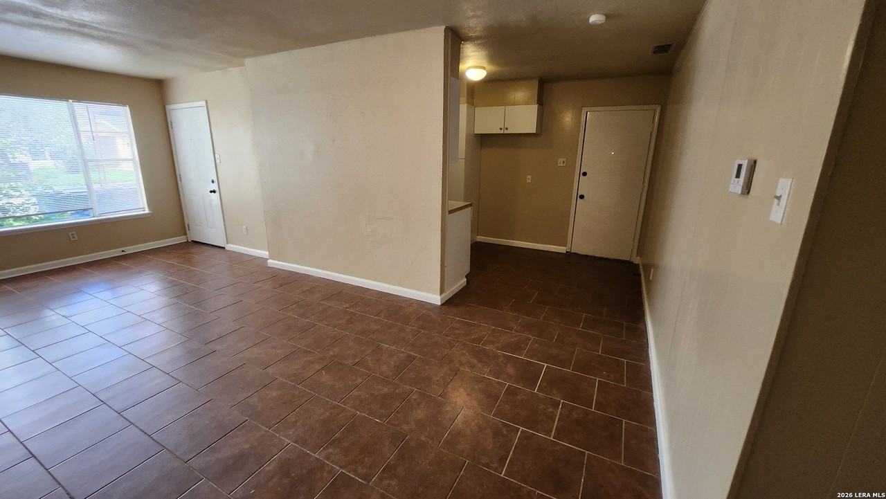 1134 San Francisco - Photo 4 of 18