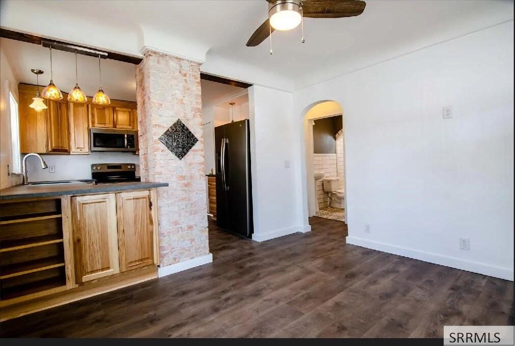 368 Garfield St - Photo 5 of 11
