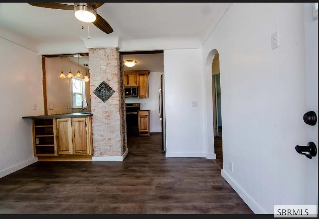 368 Garfield St - Photo 7 of 11