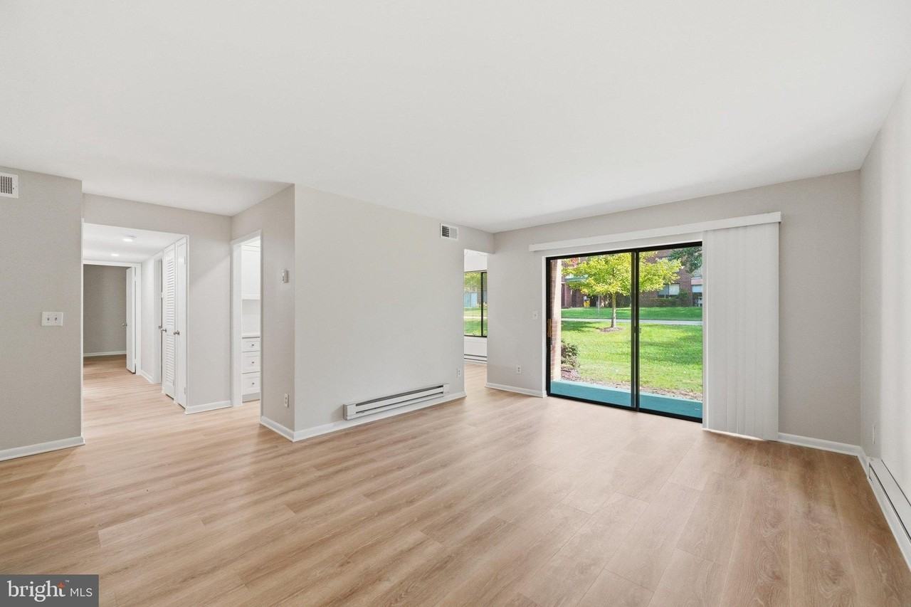 15201 Elkridge Way #93-1C - Photo 6 of 50