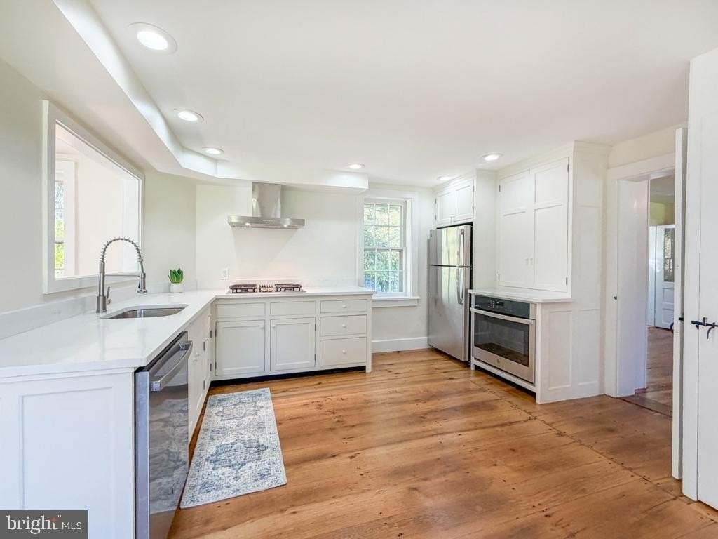 49 Rope Walk Rd - Photo 3 of 44