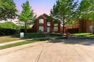 5001 Spicewood Dr - Photo 1 of 1