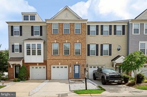 featured image of 8907 Englewood Farms Dr