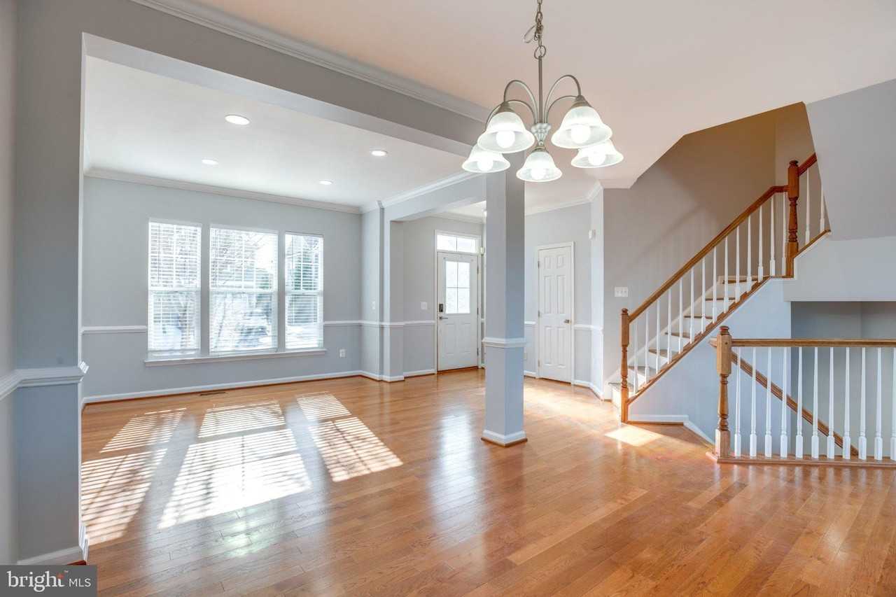 11932 Blue Violet Way - Photo 2 of 50