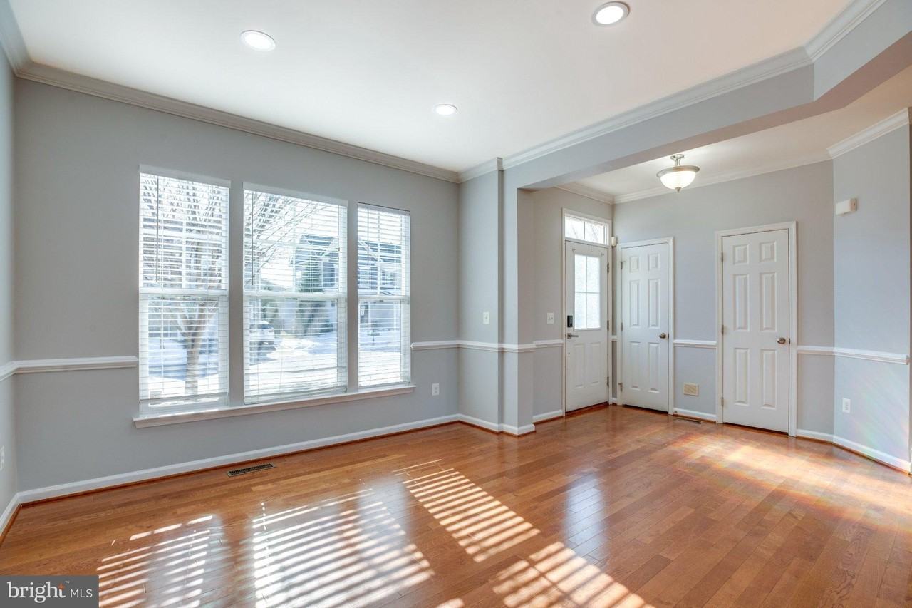 11932 Blue Violet Way - Photo 3 of 50