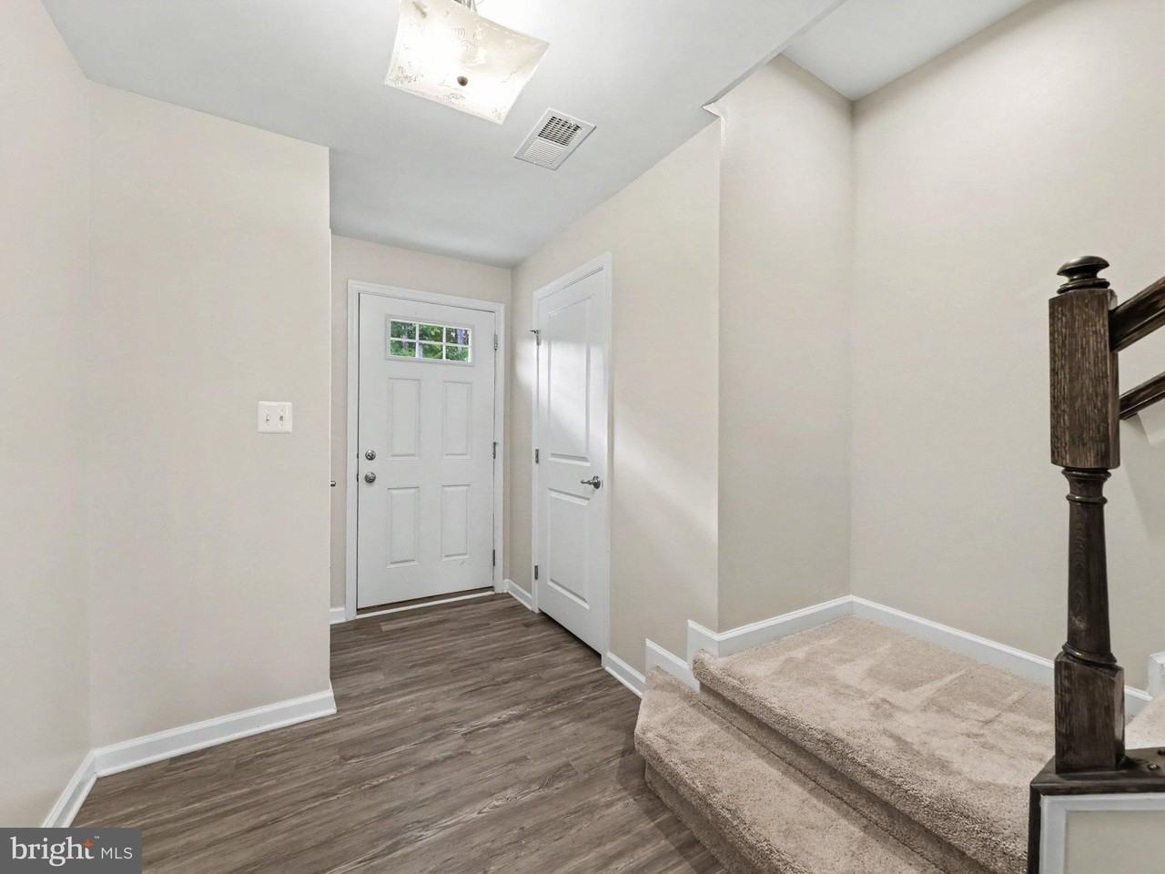 8412 Devries Ln - Photo 2 of 22