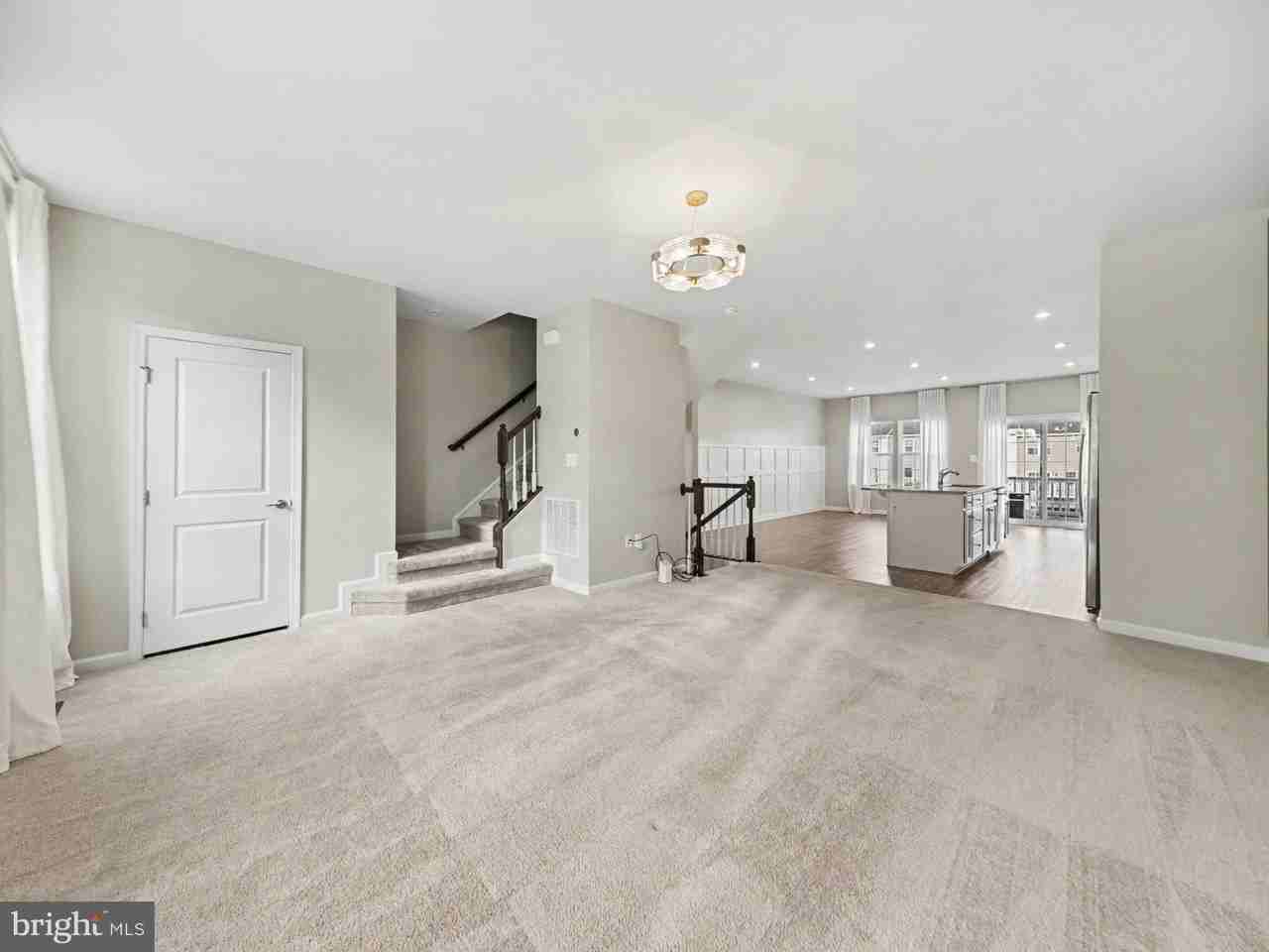 8412 Devries Ln - Photo 3 of 22