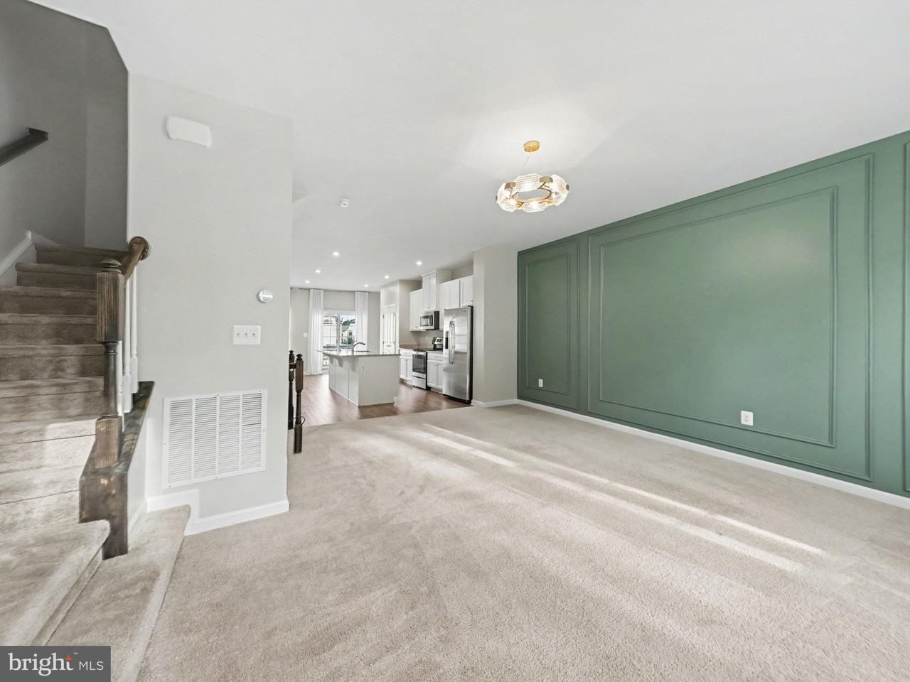 8412 Devries Ln - Photo 4 of 22