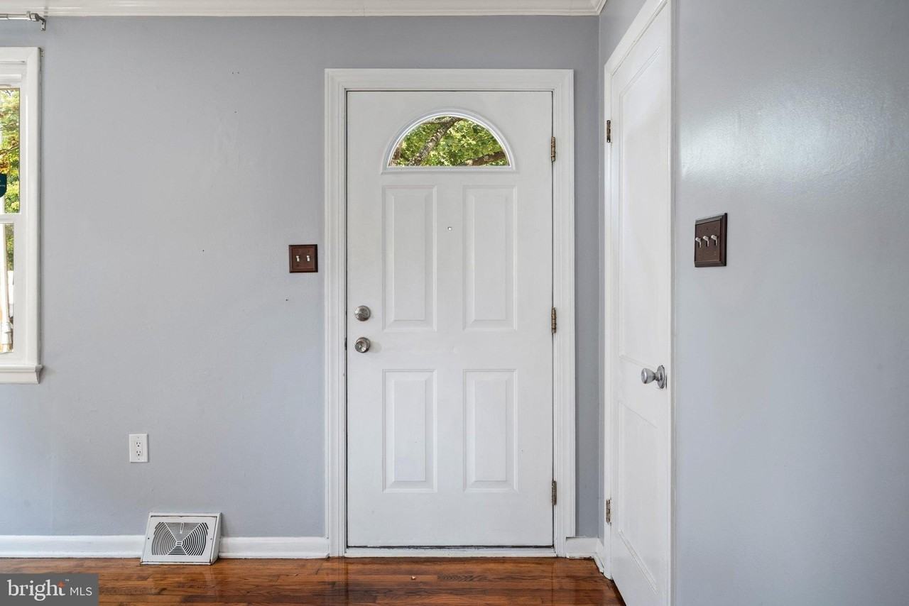 1508 S Loudoun St - Photo 5 of 33